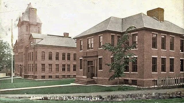 Picture of building when it was the Park Street School
